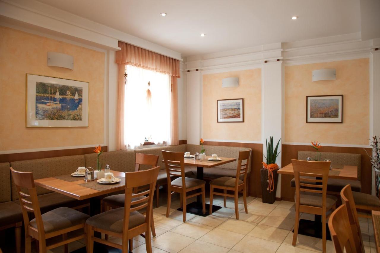 Gaestehaus Stoegmueller Asten Esterno foto